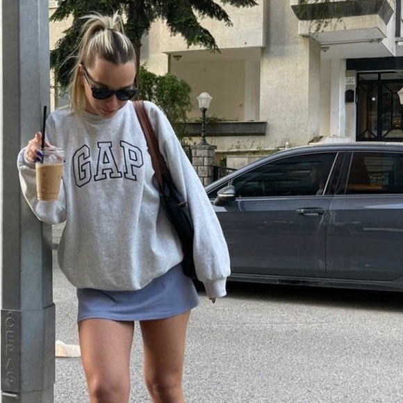 BIRTHDAY MYSTERY BOX - Picture 1 of 16